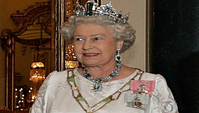 elizabeth ii southern cross 85