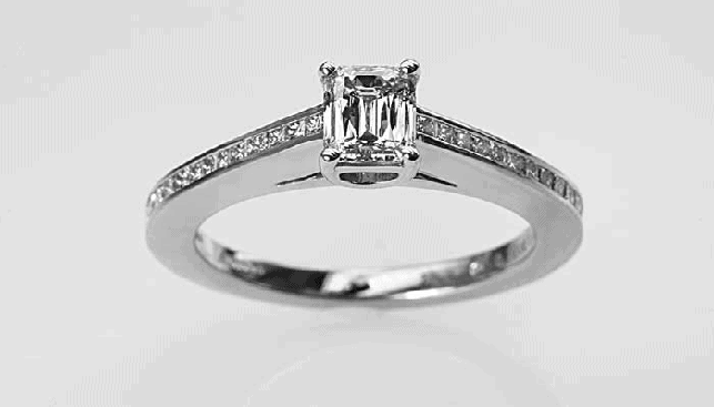 טבעת יהלום של אבי פז