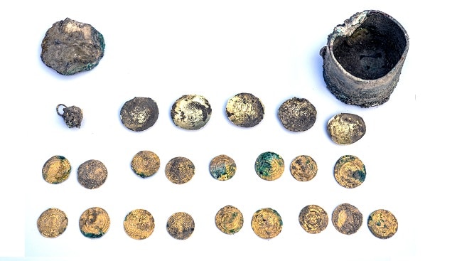 מטבעות עגיל זהב קיסריה